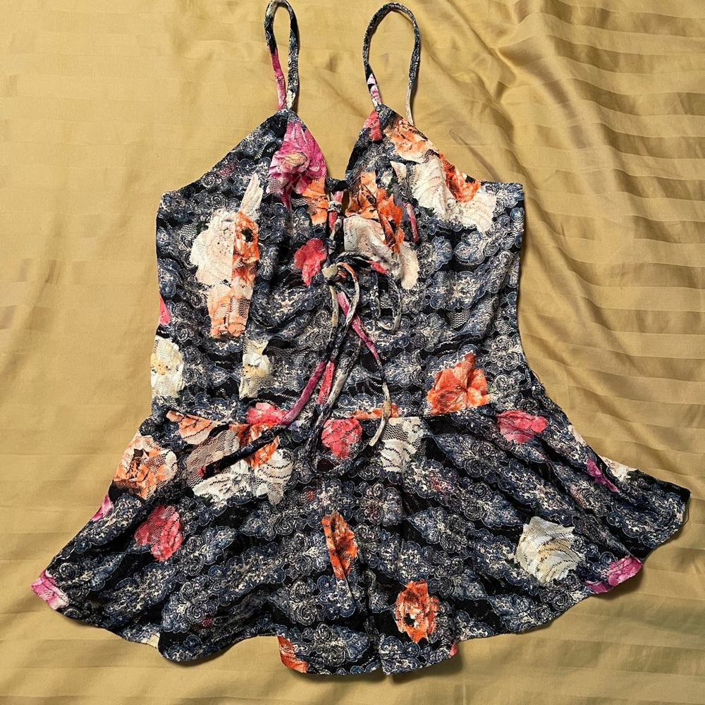 Womens peplum top